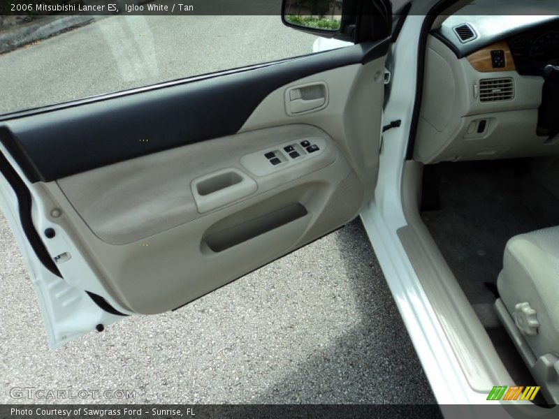 Igloo White / Tan 2006 Mitsubishi Lancer ES