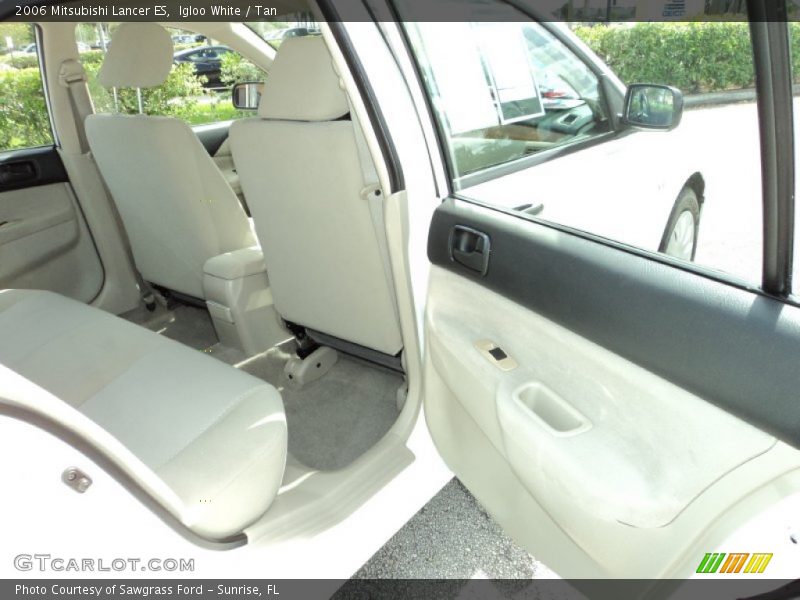 Igloo White / Tan 2006 Mitsubishi Lancer ES