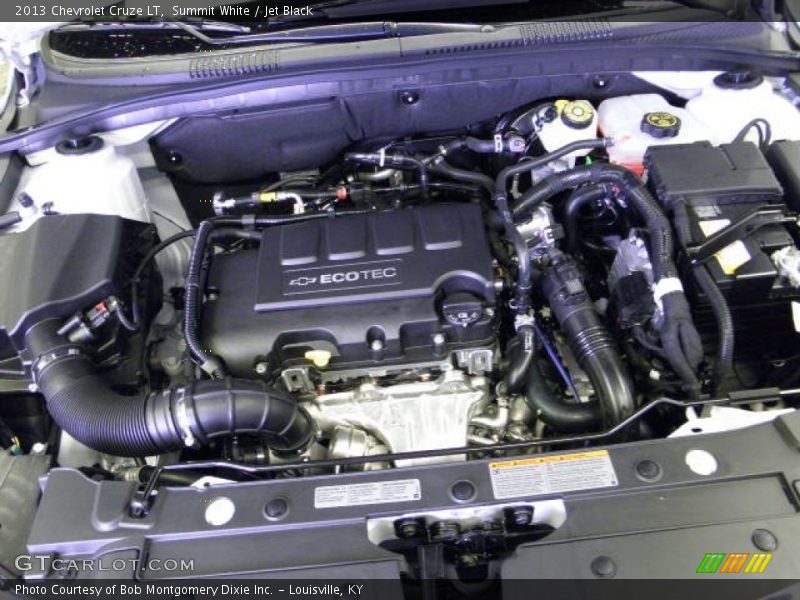 Summit White / Jet Black 2013 Chevrolet Cruze LT