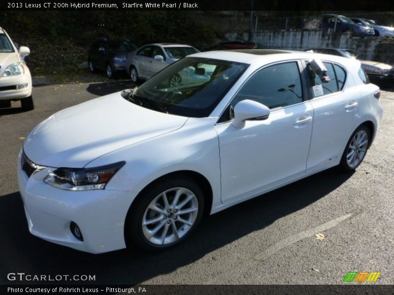 Front 3/4 View of 2013 CT 200h Hybrid Premium