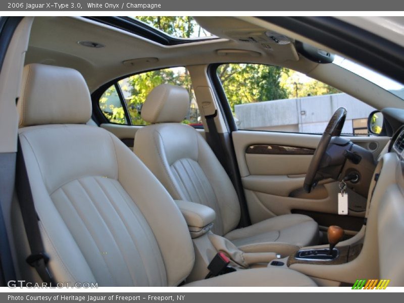White Onyx / Champagne 2006 Jaguar X-Type 3.0