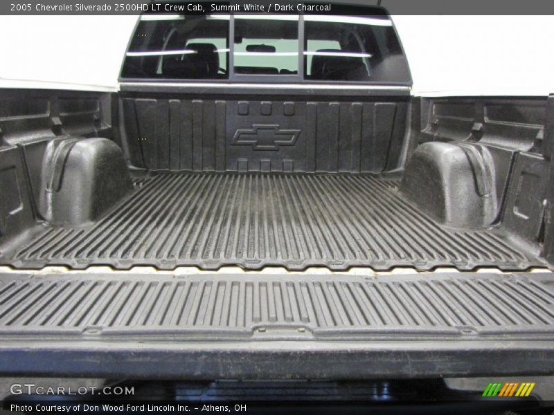  2005 Silverado 2500HD LT Crew Cab Trunk