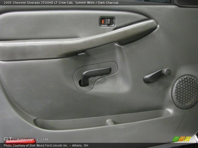 Door Panel of 2005 Silverado 2500HD LT Crew Cab
