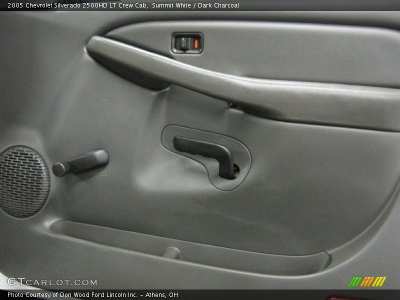 Door Panel of 2005 Silverado 2500HD LT Crew Cab