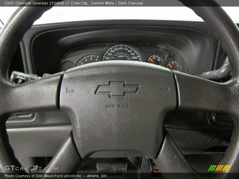  2005 Silverado 2500HD LT Crew Cab Steering Wheel