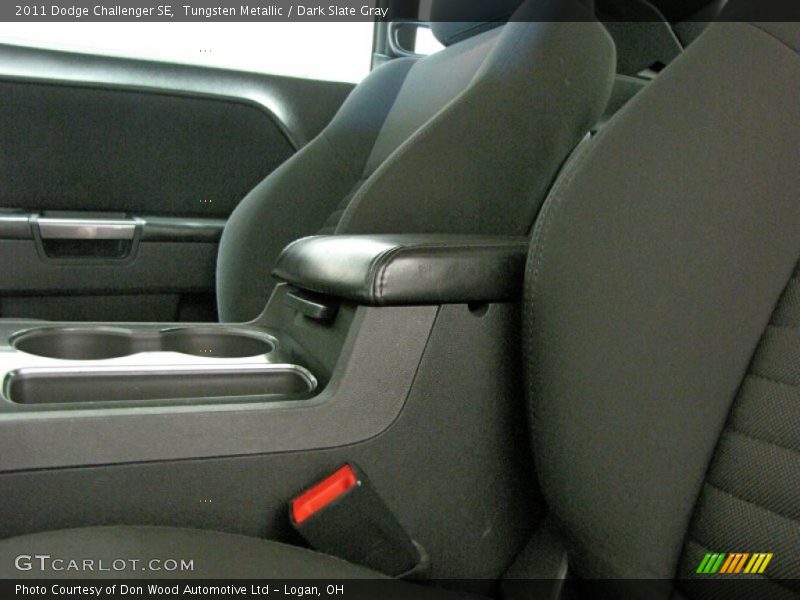 Tungsten Metallic / Dark Slate Gray 2011 Dodge Challenger SE