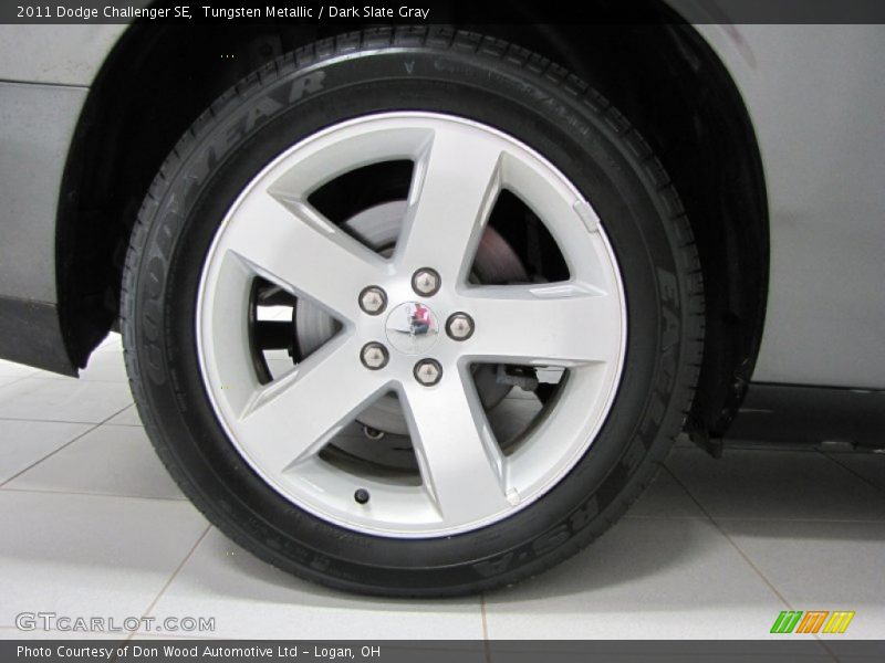 Tungsten Metallic / Dark Slate Gray 2011 Dodge Challenger SE