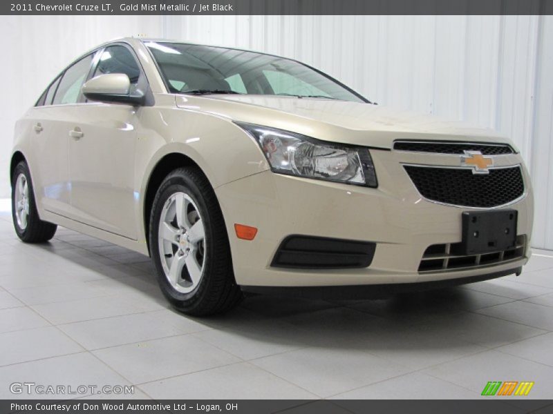 Gold Mist Metallic / Jet Black 2011 Chevrolet Cruze LT