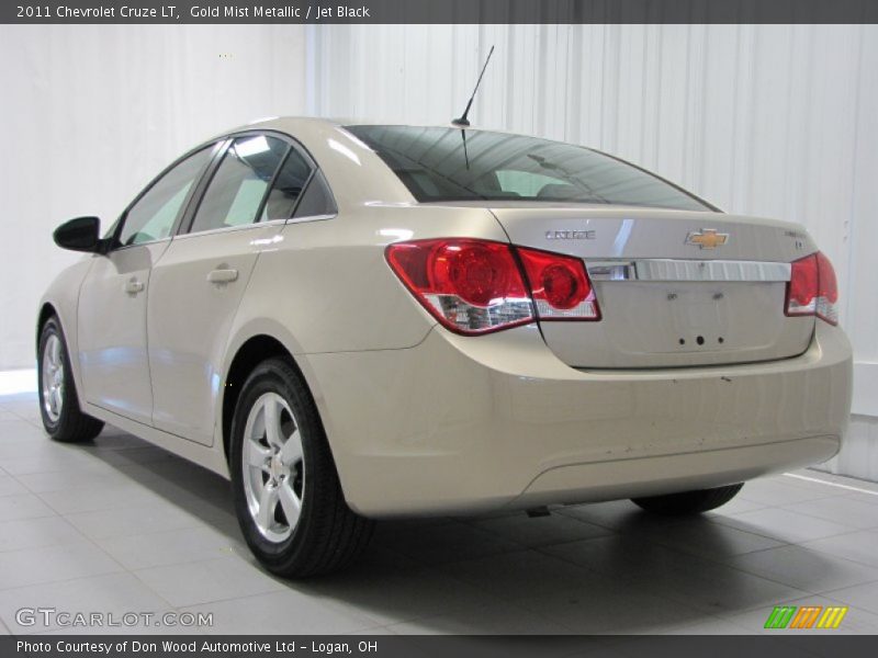 Gold Mist Metallic / Jet Black 2011 Chevrolet Cruze LT