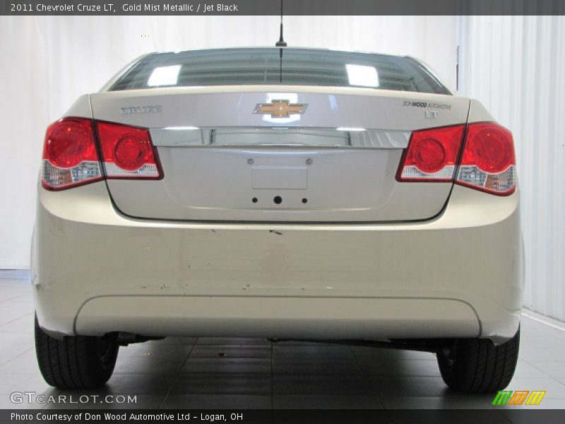 Gold Mist Metallic / Jet Black 2011 Chevrolet Cruze LT
