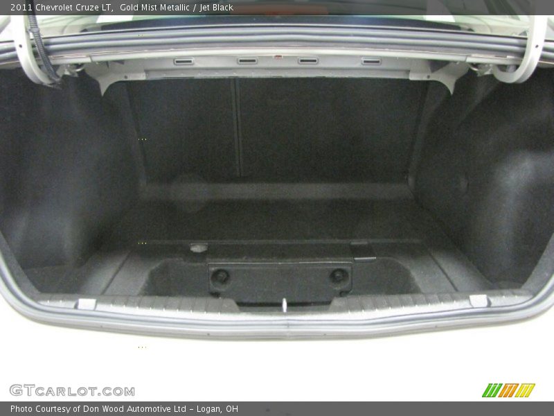 Gold Mist Metallic / Jet Black 2011 Chevrolet Cruze LT