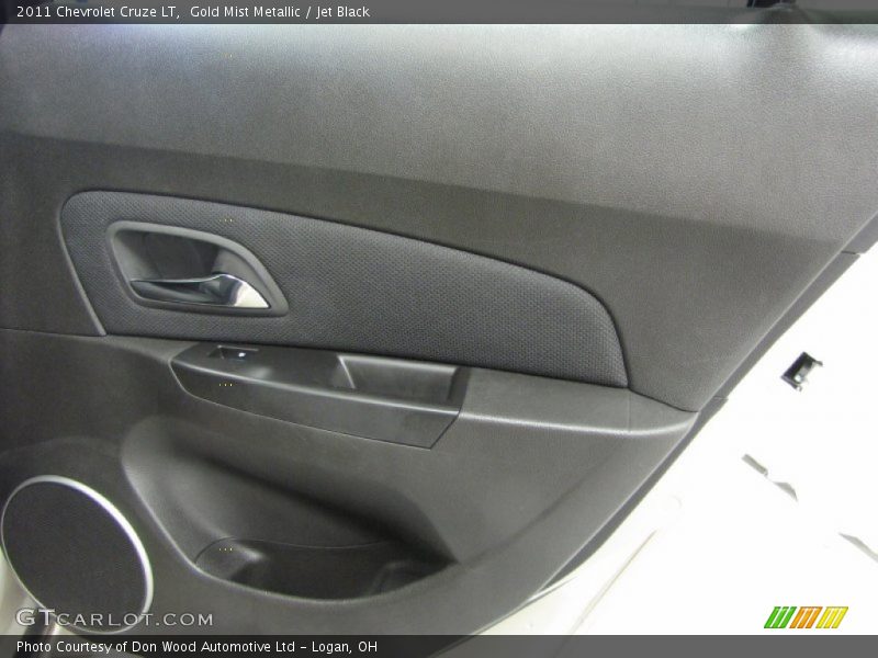 Gold Mist Metallic / Jet Black 2011 Chevrolet Cruze LT