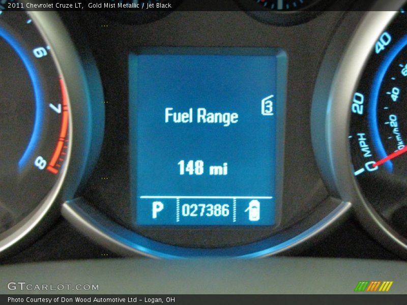 Gold Mist Metallic / Jet Black 2011 Chevrolet Cruze LT
