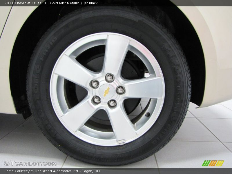 Gold Mist Metallic / Jet Black 2011 Chevrolet Cruze LT