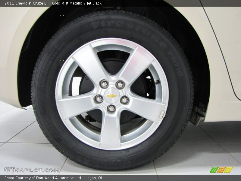 Gold Mist Metallic / Jet Black 2011 Chevrolet Cruze LT