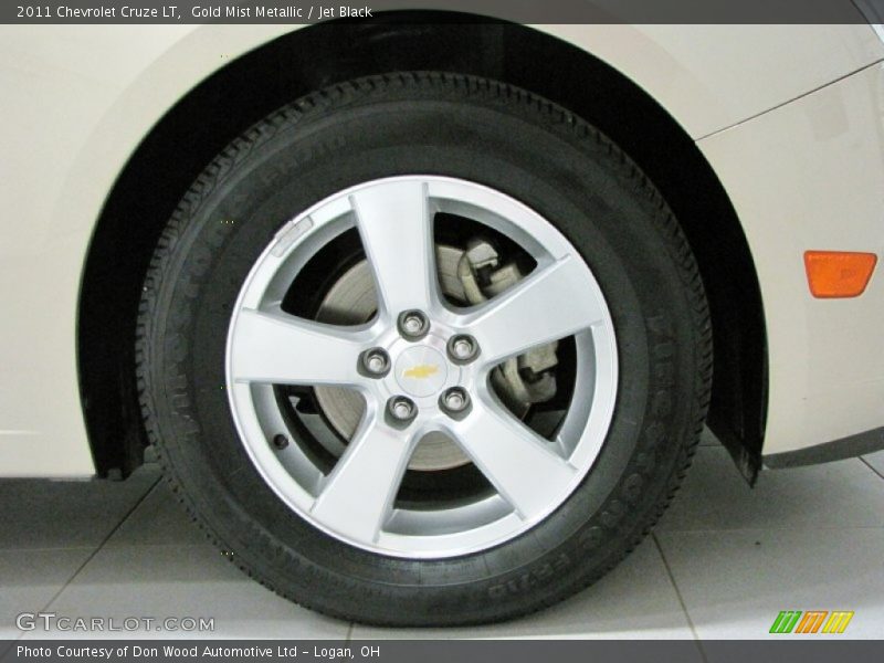 Gold Mist Metallic / Jet Black 2011 Chevrolet Cruze LT