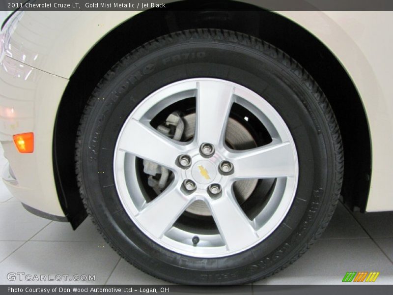 Gold Mist Metallic / Jet Black 2011 Chevrolet Cruze LT