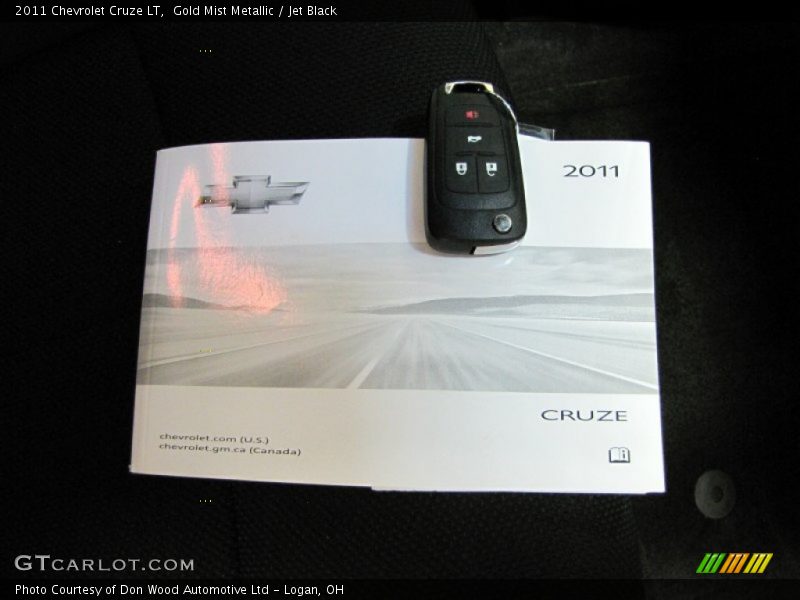 Gold Mist Metallic / Jet Black 2011 Chevrolet Cruze LT