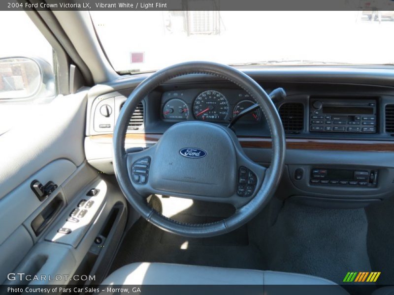 Vibrant White / Light Flint 2004 Ford Crown Victoria LX