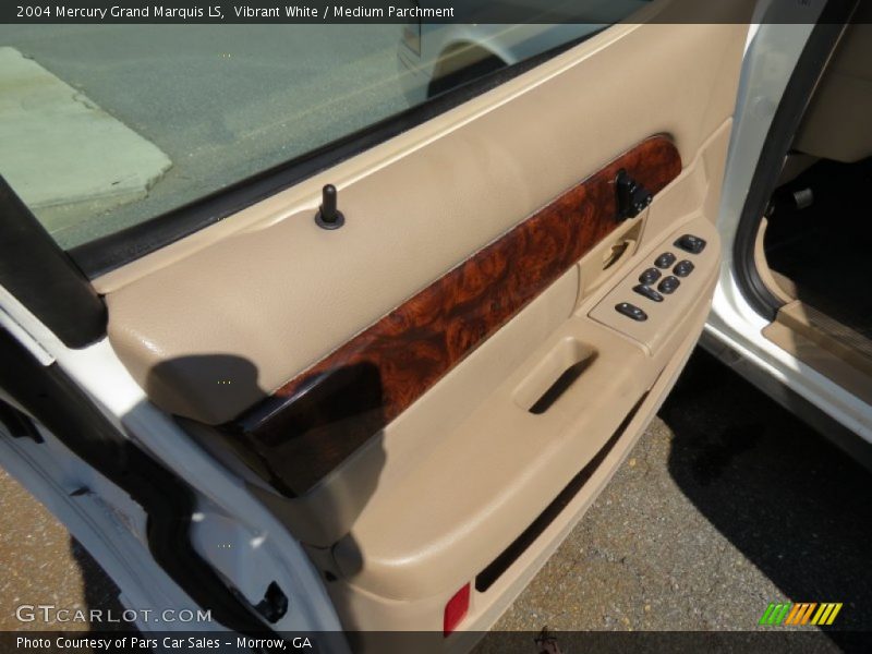 Vibrant White / Medium Parchment 2004 Mercury Grand Marquis LS