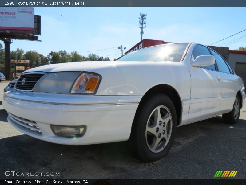 Super White / Beige 1998 Toyota Avalon XL