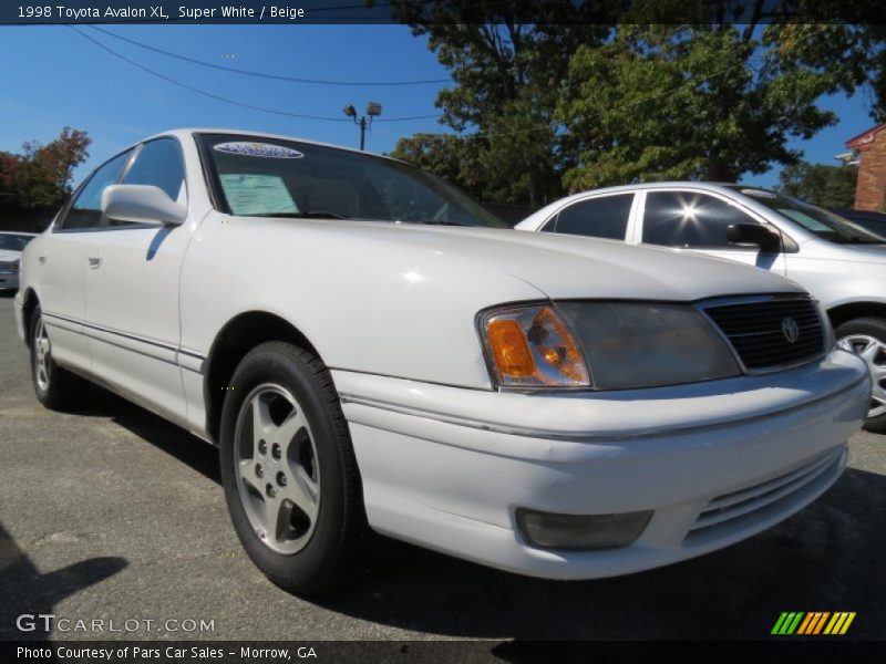 Super White / Beige 1998 Toyota Avalon XL