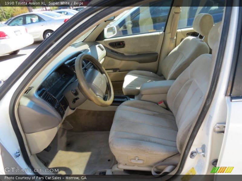 Super White / Beige 1998 Toyota Avalon XL