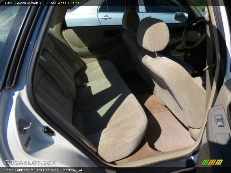Super White / Beige 1998 Toyota Avalon XL