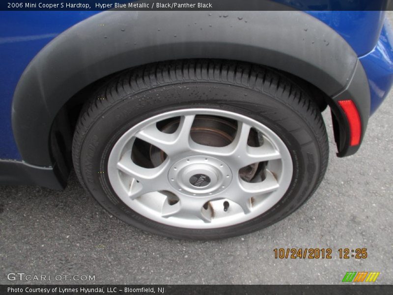 Hyper Blue Metallic / Black/Panther Black 2006 Mini Cooper S Hardtop