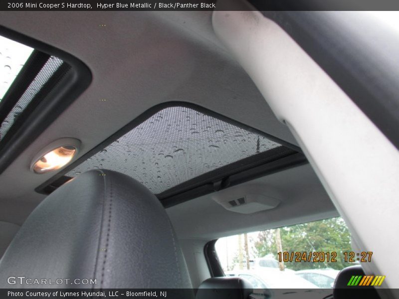 Hyper Blue Metallic / Black/Panther Black 2006 Mini Cooper S Hardtop