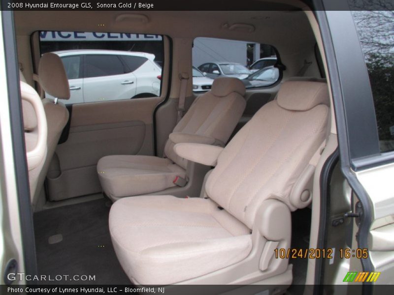 Sonora Gold / Beige 2008 Hyundai Entourage GLS