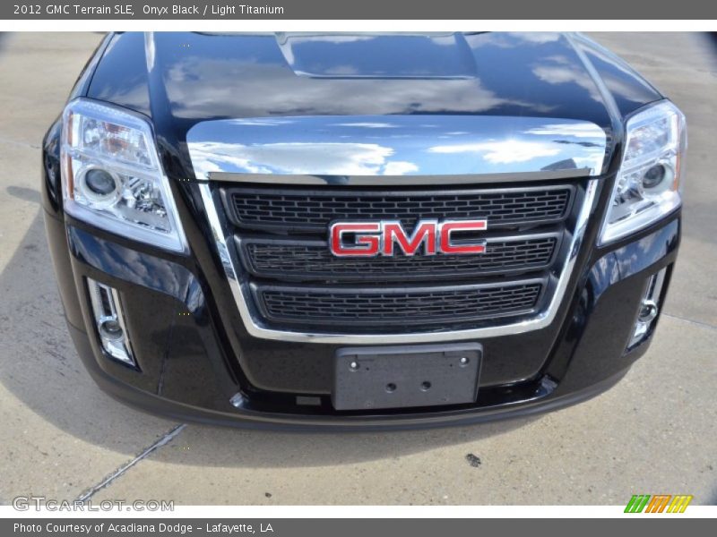 Onyx Black / Light Titanium 2012 GMC Terrain SLE