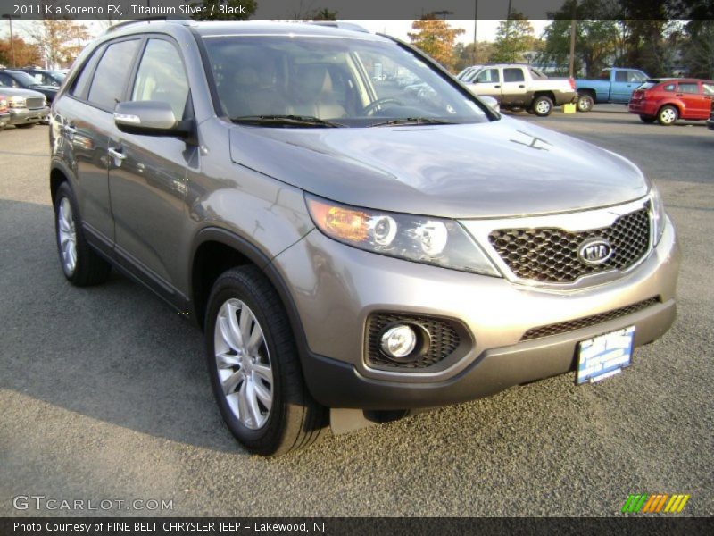 Titanium Silver / Black 2011 Kia Sorento EX