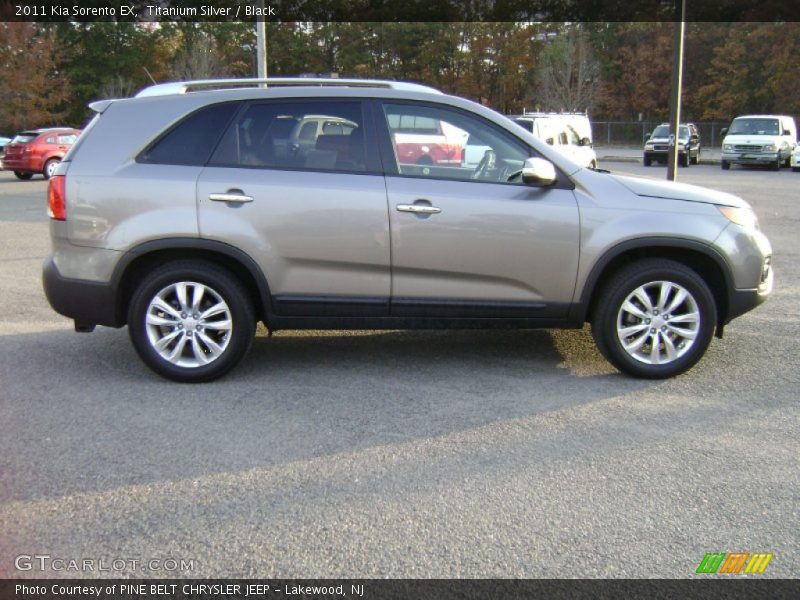 Titanium Silver / Black 2011 Kia Sorento EX