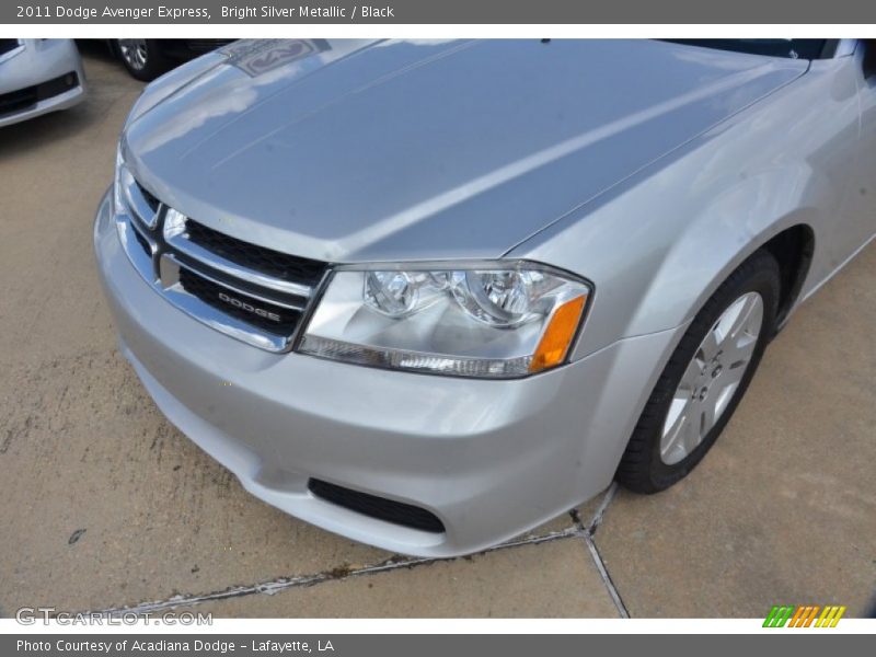 Bright Silver Metallic / Black 2011 Dodge Avenger Express