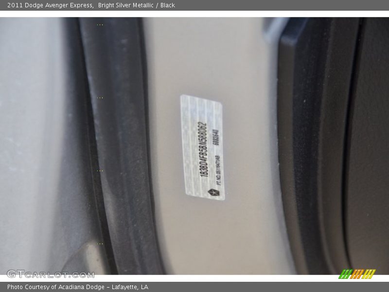 Bright Silver Metallic / Black 2011 Dodge Avenger Express