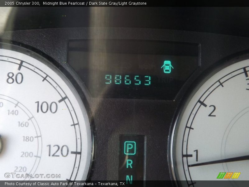 Midnight Blue Pearlcoat / Dark Slate Gray/Light Graystone 2005 Chrysler 300