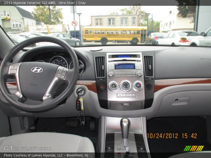 Ultra Silver / Gray 2011 Hyundai Veracruz GLS AWD