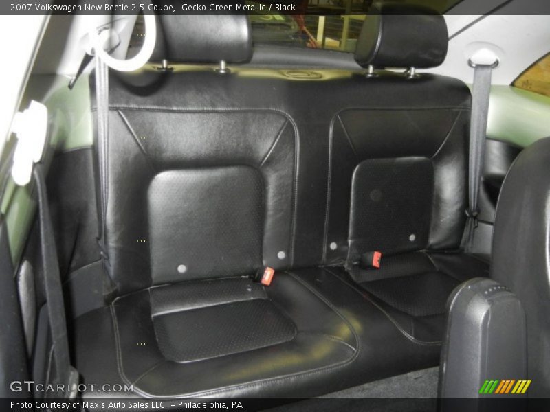 Gecko Green Metallic / Black 2007 Volkswagen New Beetle 2.5 Coupe