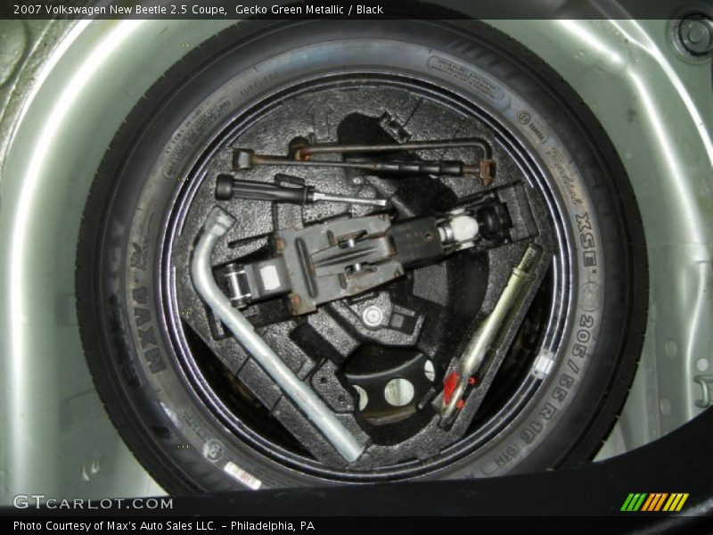 Gecko Green Metallic / Black 2007 Volkswagen New Beetle 2.5 Coupe