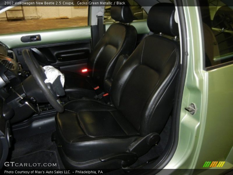 Gecko Green Metallic / Black 2007 Volkswagen New Beetle 2.5 Coupe