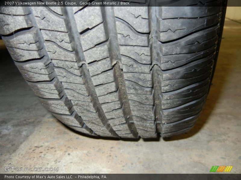 Gecko Green Metallic / Black 2007 Volkswagen New Beetle 2.5 Coupe