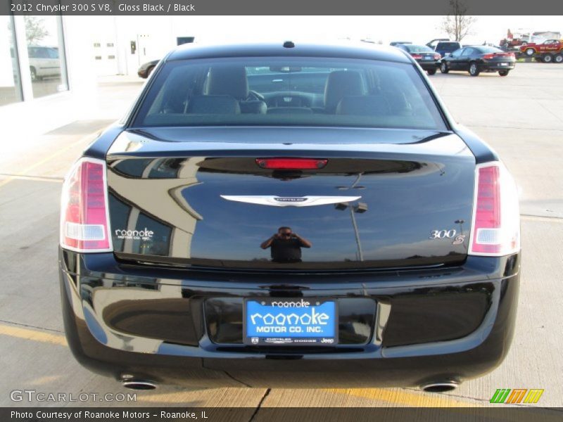 Gloss Black / Black 2012 Chrysler 300 S V8