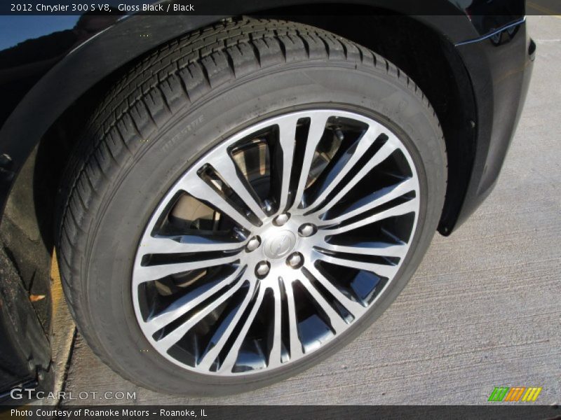  2012 300 S V8 Wheel