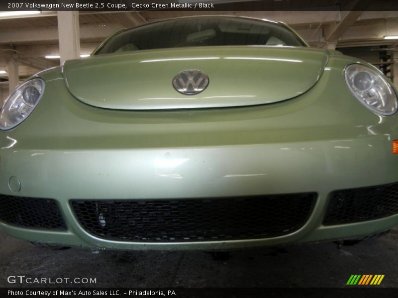 Gecko Green Metallic / Black 2007 Volkswagen New Beetle 2.5 Coupe