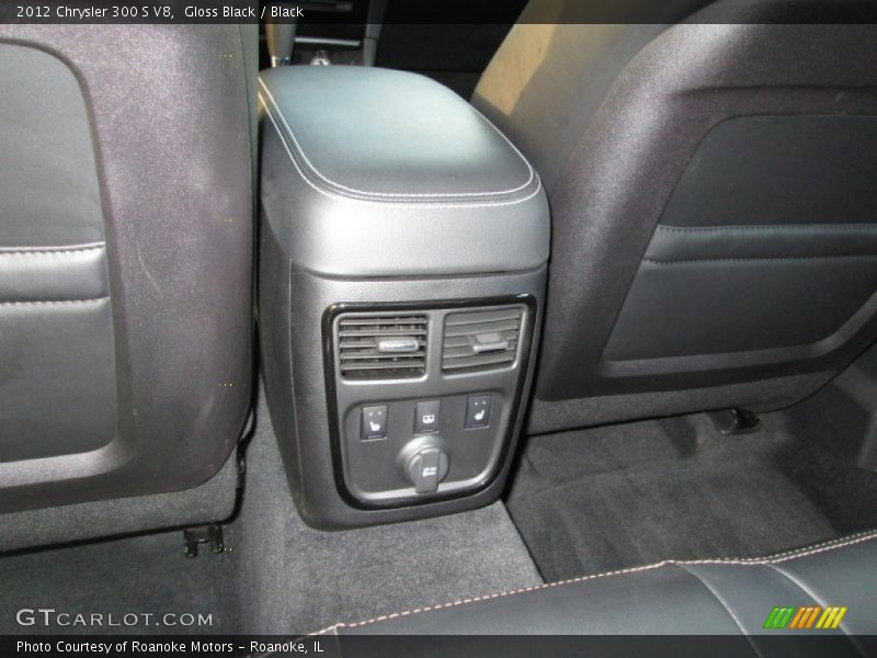 Gloss Black / Black 2012 Chrysler 300 S V8