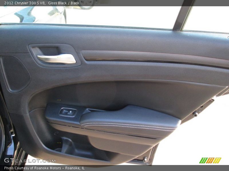 Door Panel of 2012 300 S V8