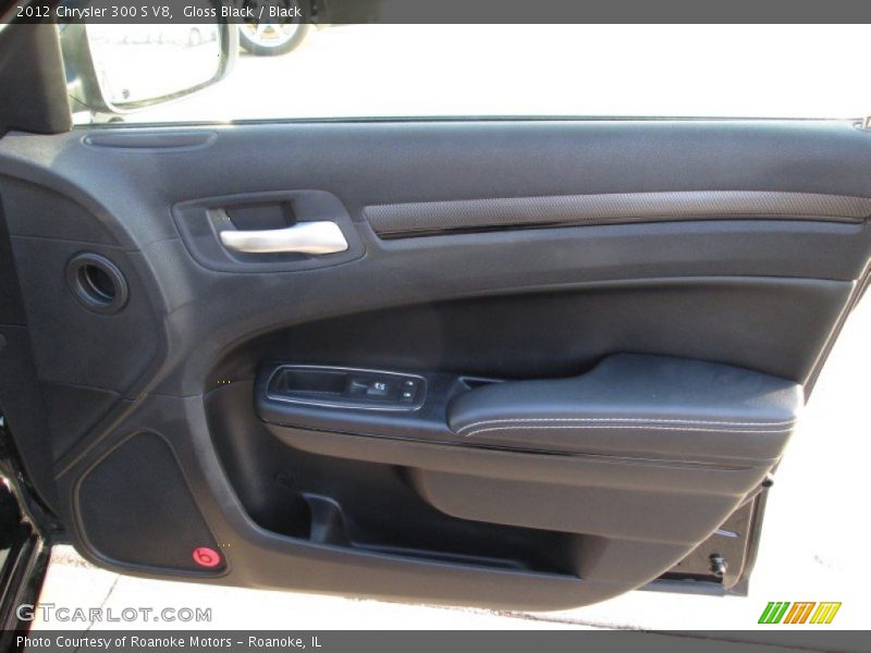Door Panel of 2012 300 S V8