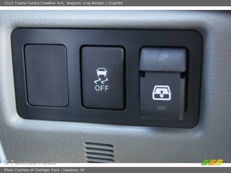 Magnetic Gray Metallic / Graphite 2013 Toyota Tundra CrewMax 4x4