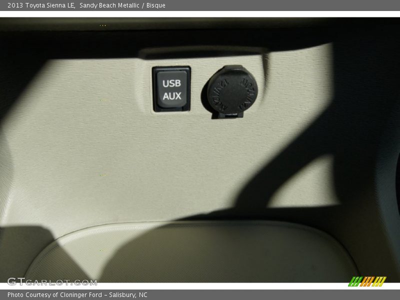 Sandy Beach Metallic / Bisque 2013 Toyota Sienna LE
